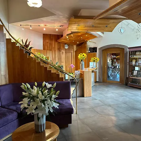 Le Rosenmeer - Restaurant, Au Coeur De La Route Des Vins D'alsace 3*
