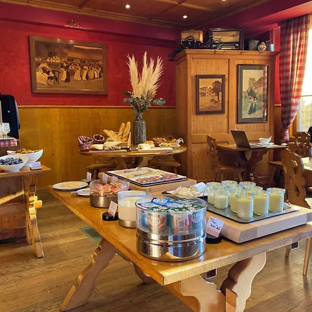 Hotel Le Rosenmeer - Restaurant, Au Coeur De La Route Des Vins D'alsace 3*