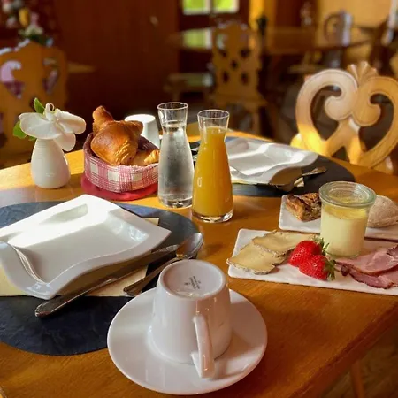 Hotel Le Rosenmeer - Restaurant, Au Coeur De La Route Des Vins D'alsace 3*