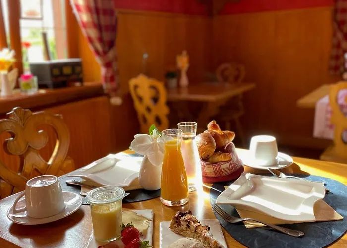 Le Rosenmeer - Restaurant, Au Coeur De La Route Des Vins D'alsace Rosheim