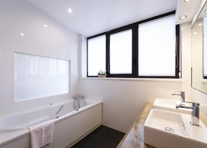 Le Rosenmeer - Restaurant, Au Coeur De La Route Des Vins D'alsace 3*